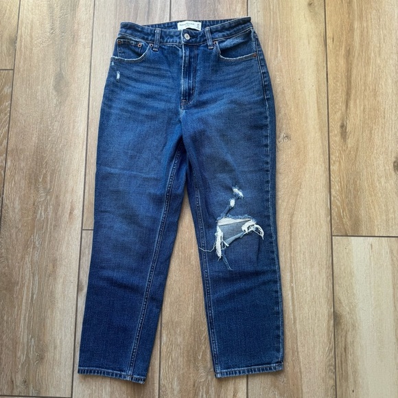 Abercrombie & Fitch The Mom High Rise Dark Blue Distressed Cropped Jeans - Picture 2 of 4